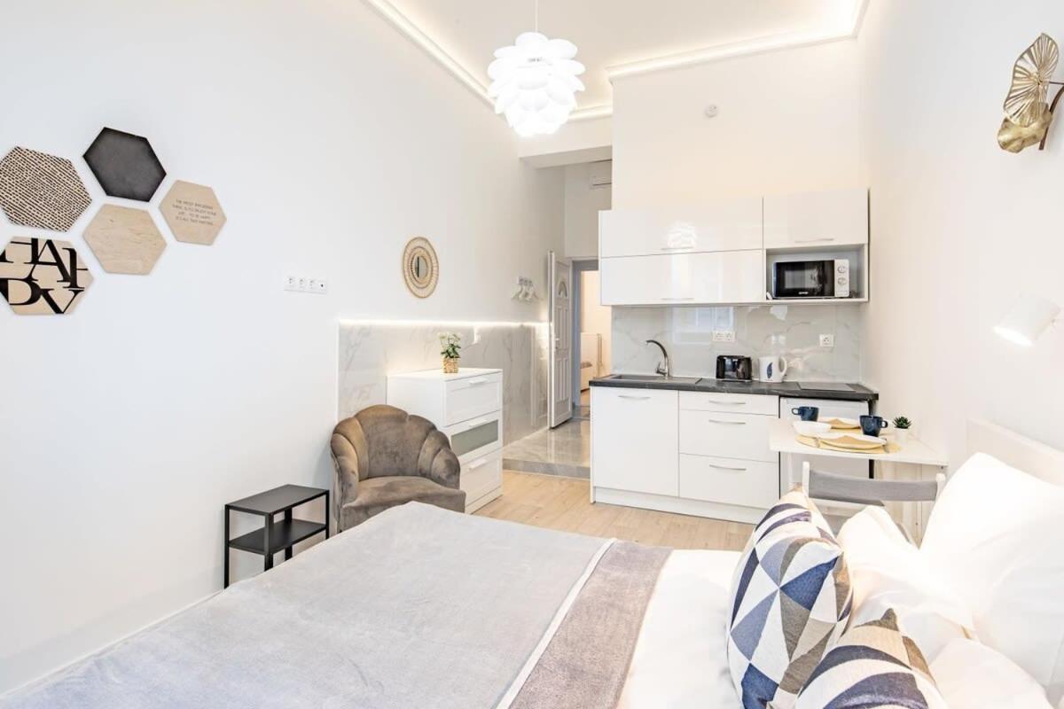 Ultra Central - New - Comfy Studio Budapest Exterior photo